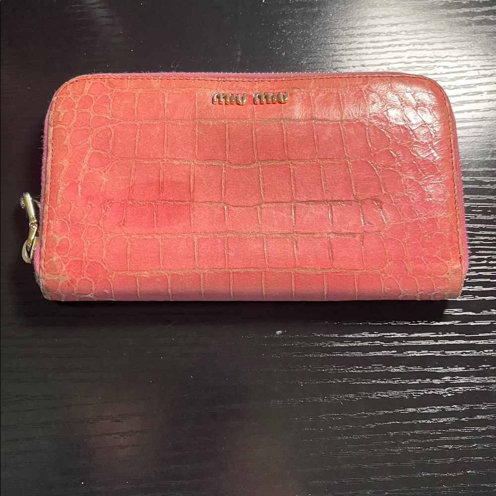 Miu Miu Coral Croc-Embossed Zip Wallet with Gold Logo